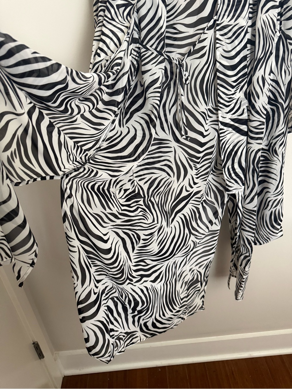 Shonda Shear Zebra Print Tassel Kimono Cover Up One Size Boho Resort Wear - Picture 8 of 13